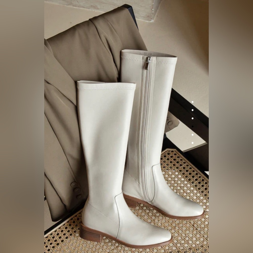Real Leather, Size Eu 38, 6.5-7 USA, calf 35 cm circumference, height 37 cm